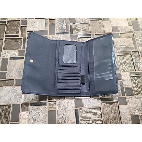 Tommy Hilfiger Trifold Checkbook Wallet Credit Cards Lots of Storage - Picture 5 of 9